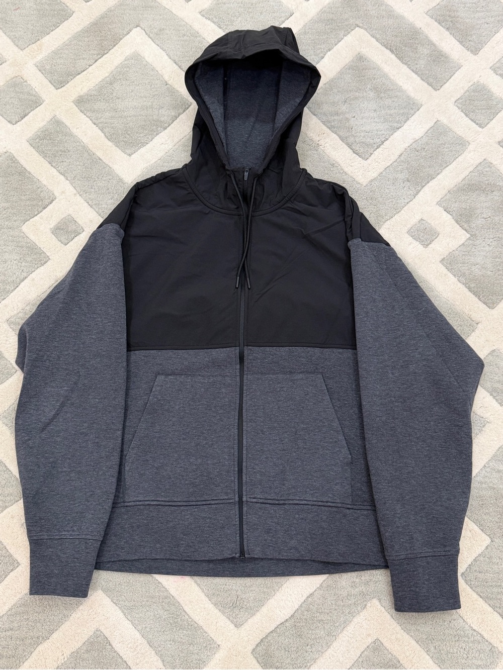 American Eagle Outfitters Men's Zip Hoodie in Charcoal and Black